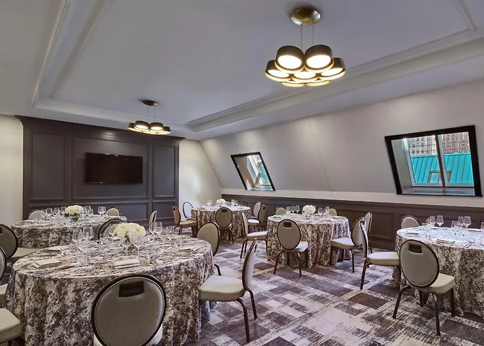 The Lasalle Chicago, Autograph Collection By Marriott